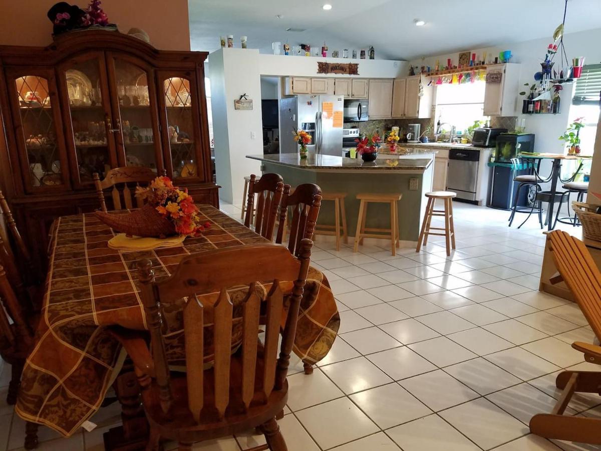Cozy And Conveniently Located Pool Home With Free Wifi Tampa Exterior foto